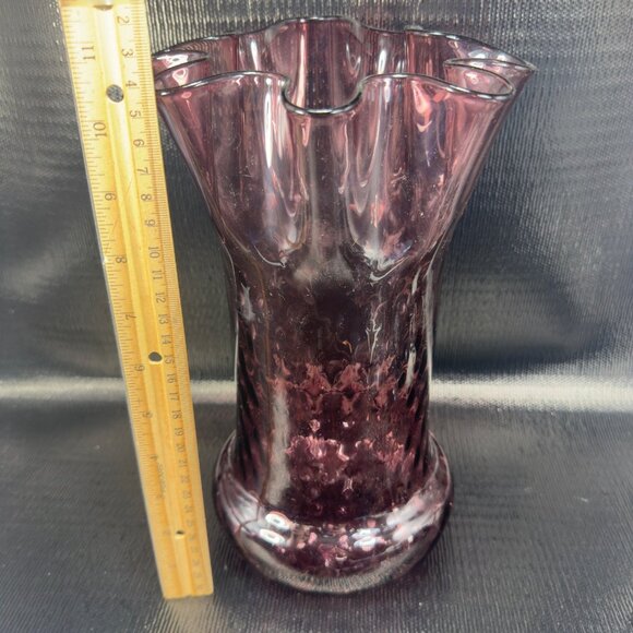 Mid Century Amythest Purple Glass Wavy Vase Fluted Wavy Swung Top Optic Vase VTG - Picture 2 of 11